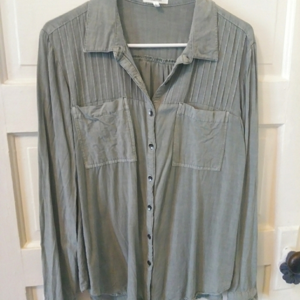 Maurices Green Button Down Shirt